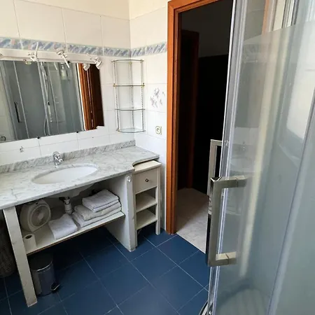 شقة Monaco Duplex, 8 Sleeps Bnbrickeys بوزولي